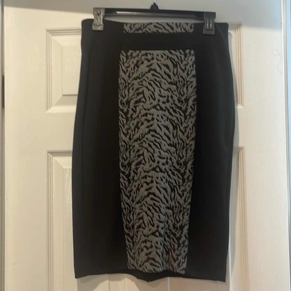 Adrienne Vittadini black and grey zebra print pencil skirt